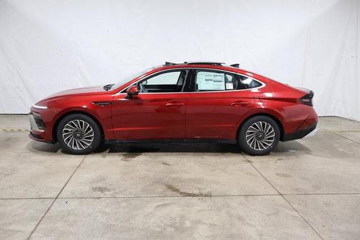 2025 Hyundai SONATA Hybrid Limited