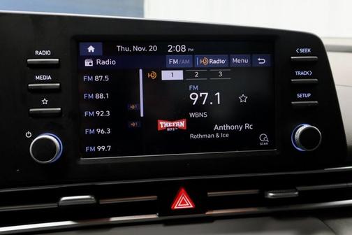 2023 Hyundai ELANTRA SE