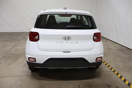 2025 Hyundai VENUE SE