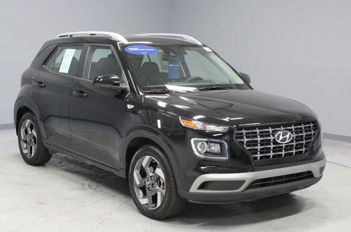 2022 Hyundai VENUE SEL