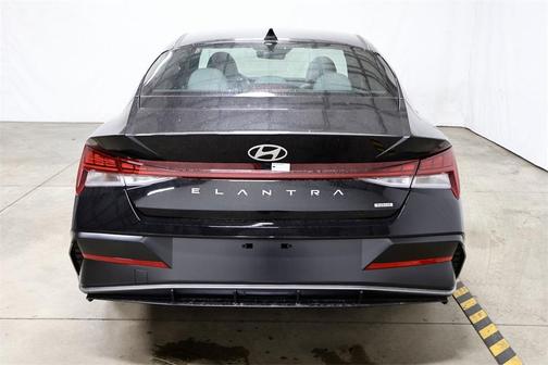 2025 Hyundai ELANTRA HEV Limited