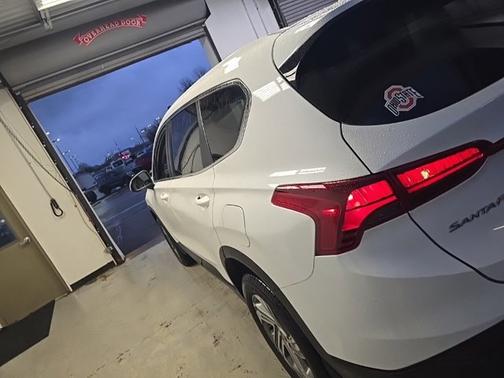 2022 Hyundai SANTA FE SE
