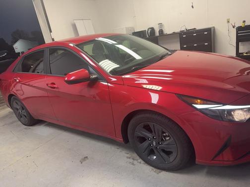 2021 Hyundai ELANTRA SEL