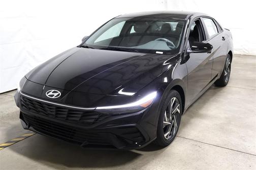 2025 Hyundai ELANTRA HEV SEL Sport
