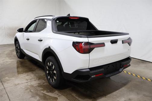 2025 Hyundai SANTA CRUZ SEL Activity
