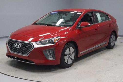 2022 Hyundai IONIQ Hybrid SE