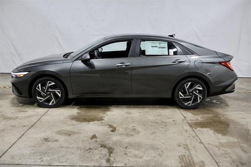 2025 Hyundai ELANTRA HEV Limited