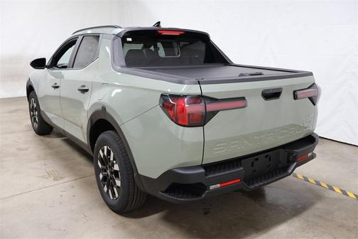 2025 Hyundai SANTA CRUZ SEL Activity
