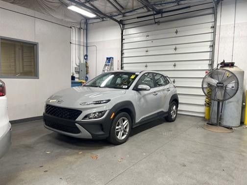 2023 Hyundai KONA SE