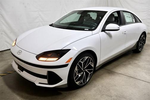 2025 Hyundai IONIQ 6 SEL