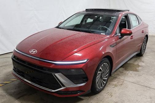2025 Hyundai SONATA Hybrid Limited