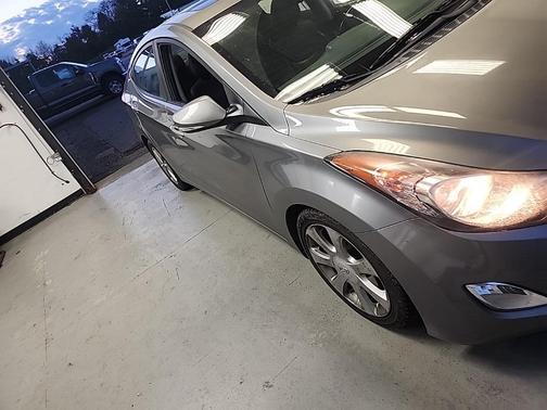 2011 Hyundai ELANTRA Limited
