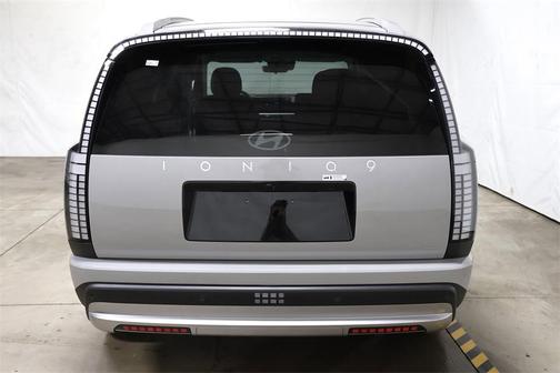 2026 Hyundai IONIQ 9 S