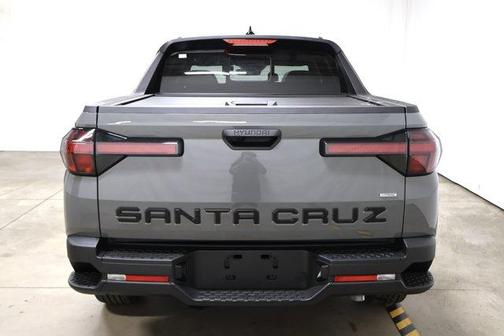 2025 Hyundai SANTA CRUZ SEL Activity