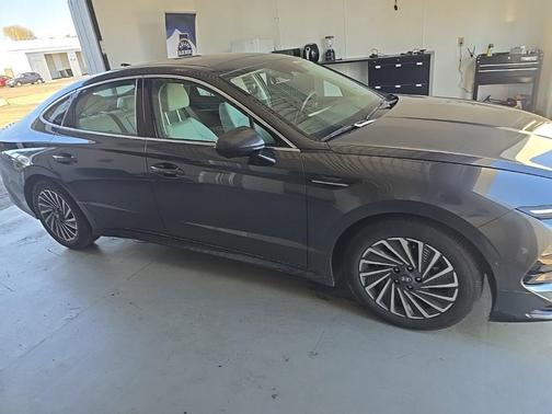 2024 Hyundai SONATA Hybrid Limited