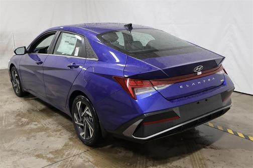 2025 Hyundai ELANTRA HEV Limited