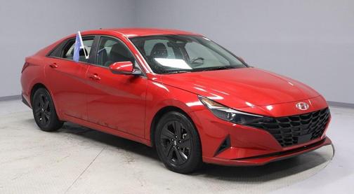 2021 Hyundai ELANTRA SEL