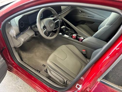 Red 2025 Hyundai ELANTRA SEL Convenience