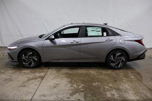 2025 Hyundai ELANTRA HEV Limited