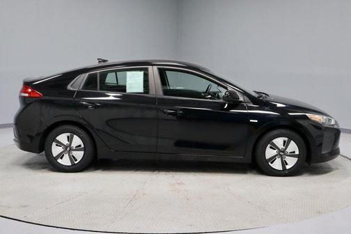 2018 Hyundai IONIQ Hybrid Blue