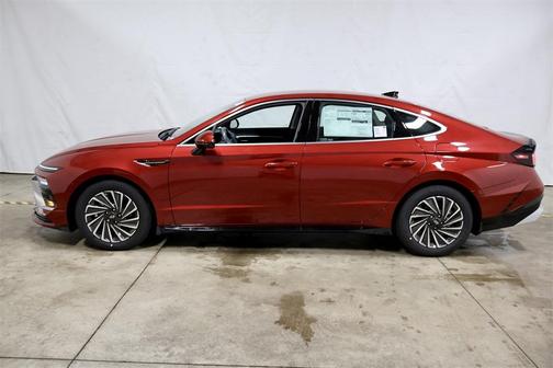 2025 Hyundai SONATA Hybrid SEL