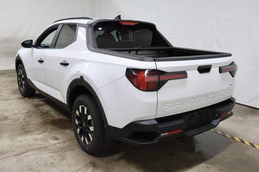 2025 Hyundai SANTA CRUZ SEL Activity