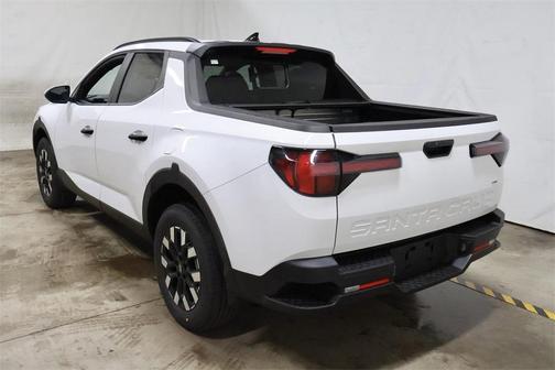 2025 Hyundai SANTA CRUZ SEL Activity