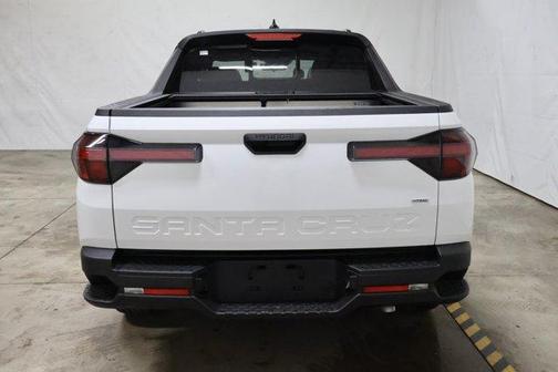 2025 Hyundai SANTA CRUZ SEL Activity