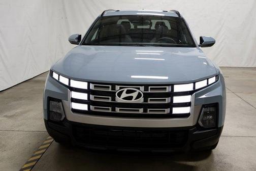 2025 Hyundai SANTA CRUZ SEL Activity