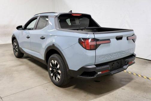 2025 Hyundai SANTA CRUZ SEL Activity