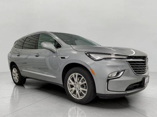 2023 Buick Enclave Essence AWD