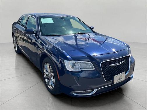 2016 Chrysler 300 Limited