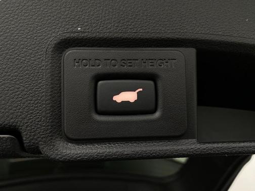 2025 Acura RDX Advance Package