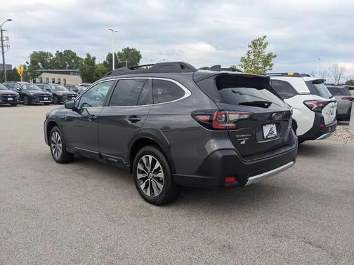 Magnetite Gray Metallic 2025 Subaru Outback Limited