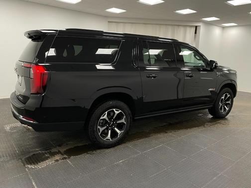 2025 GMC Yukon XL 4WD AT4