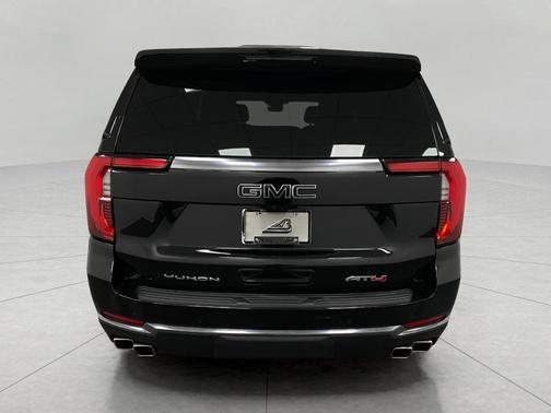 2025 GMC Yukon XL 4WD AT4