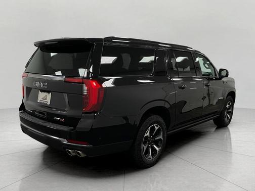 2025 GMC Yukon XL 4WD AT4