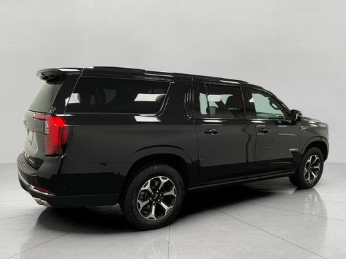 2025 GMC Yukon XL 4WD AT4