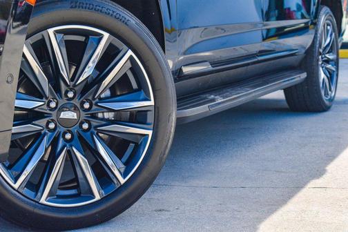 2023 Cadillac Escalade ESV Sport