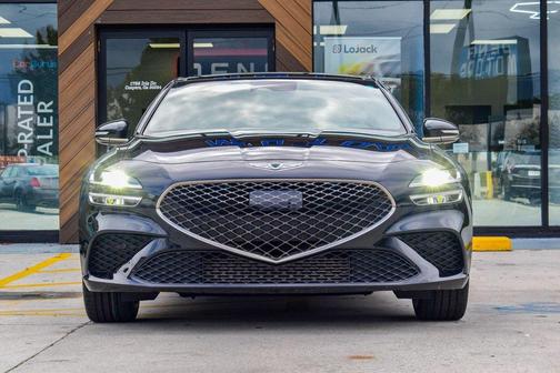2023 Genesis G70 2.0T RWD
