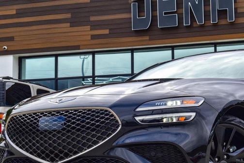 2023 Genesis G70 2.0T RWD