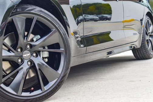 2023 Genesis G70 2.0T RWD