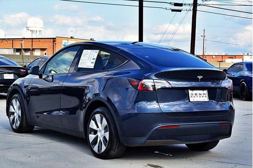2024 Tesla Model Y Long Range Dual Motor All-Wheel Drive