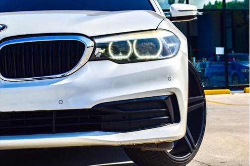 2019 BMW 540 540i