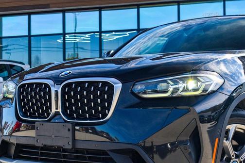 2022 BMW X4 xDrive30i