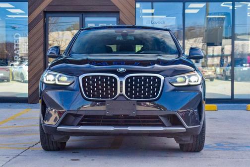 2022 BMW X4 xDrive30i