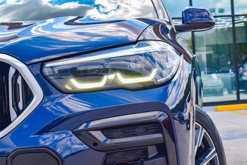 2022 BMW X6 xDrive40i