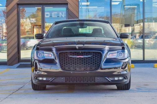 2023 Chrysler 300 S