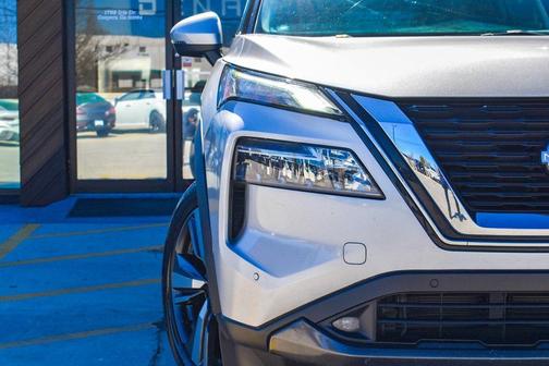 2022 Nissan Rogue SL