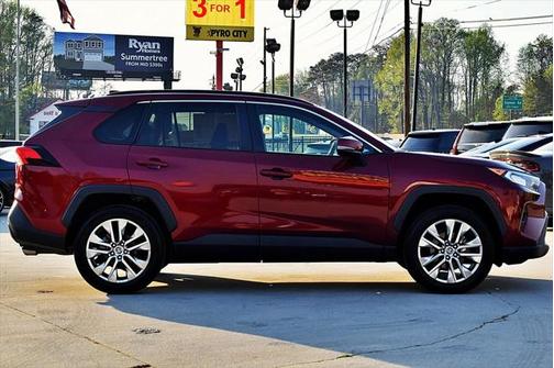 2021 Toyota RAV4 XLE Premium